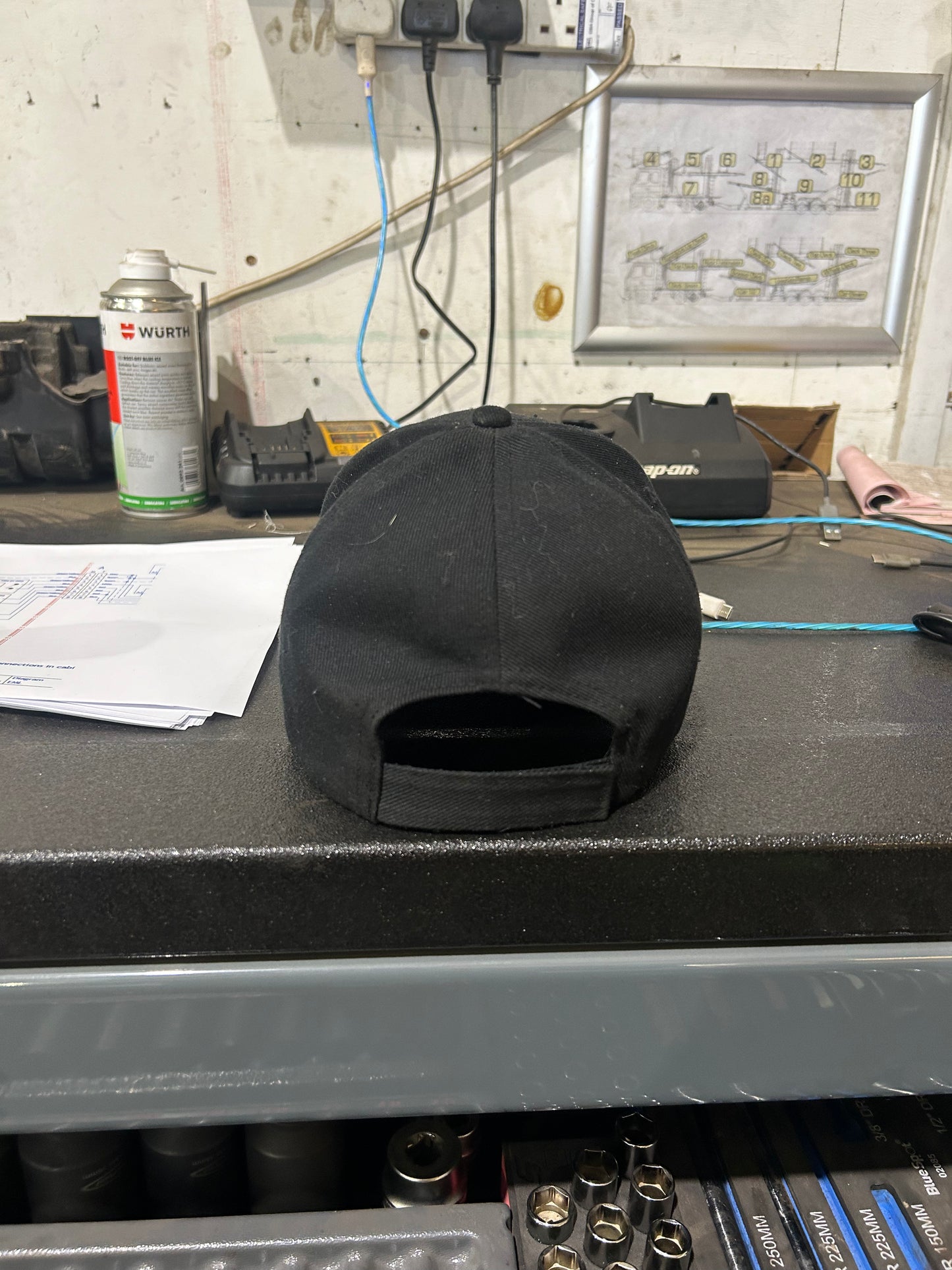 Classic logo cap